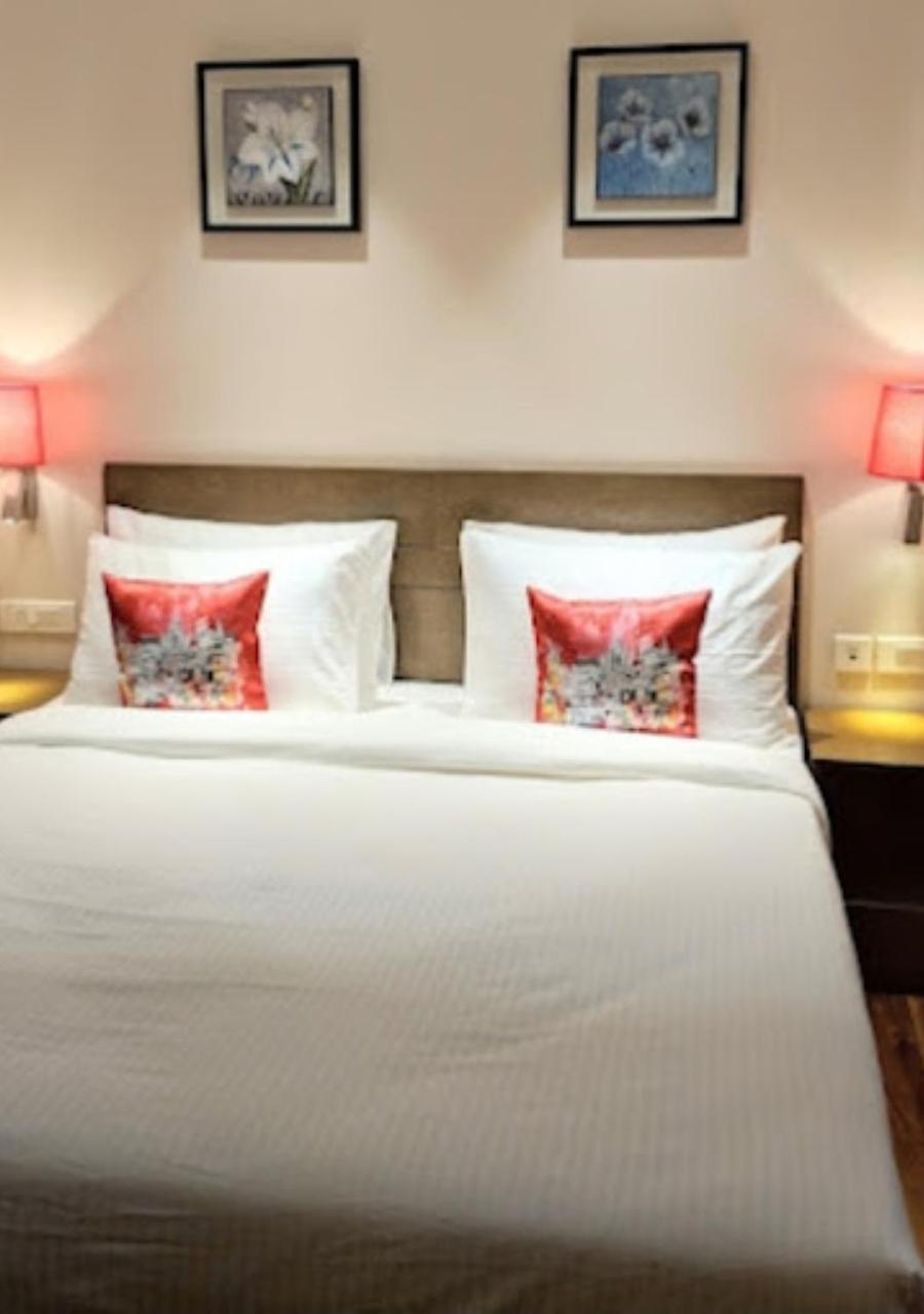 Hotel Le Lotus Grand Kakarmatha Bagian luar foto
