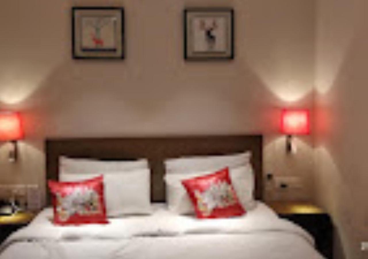 Hotel Le Lotus Grand Kakarmatha Bagian luar foto