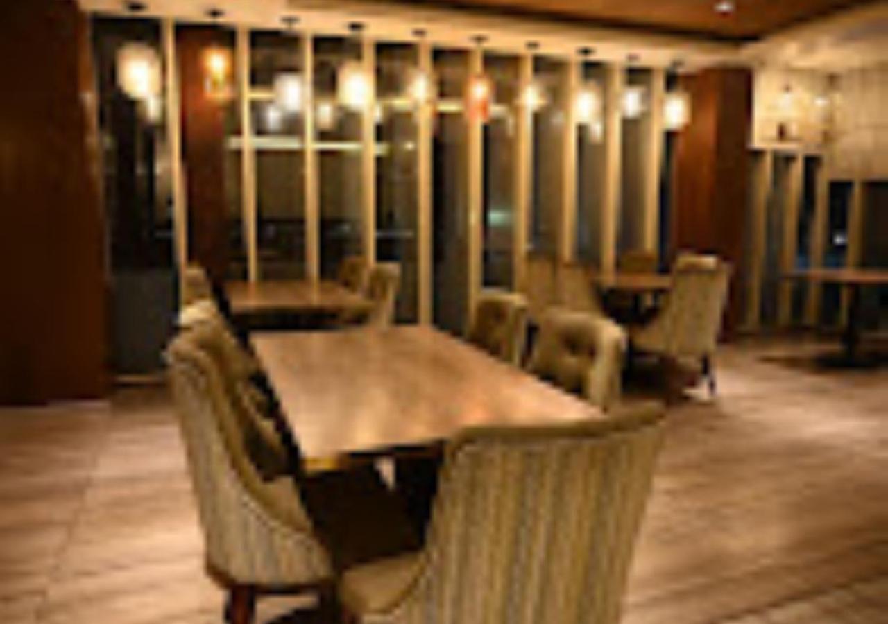 Hotel Le Lotus Grand Kakarmatha Bagian luar foto