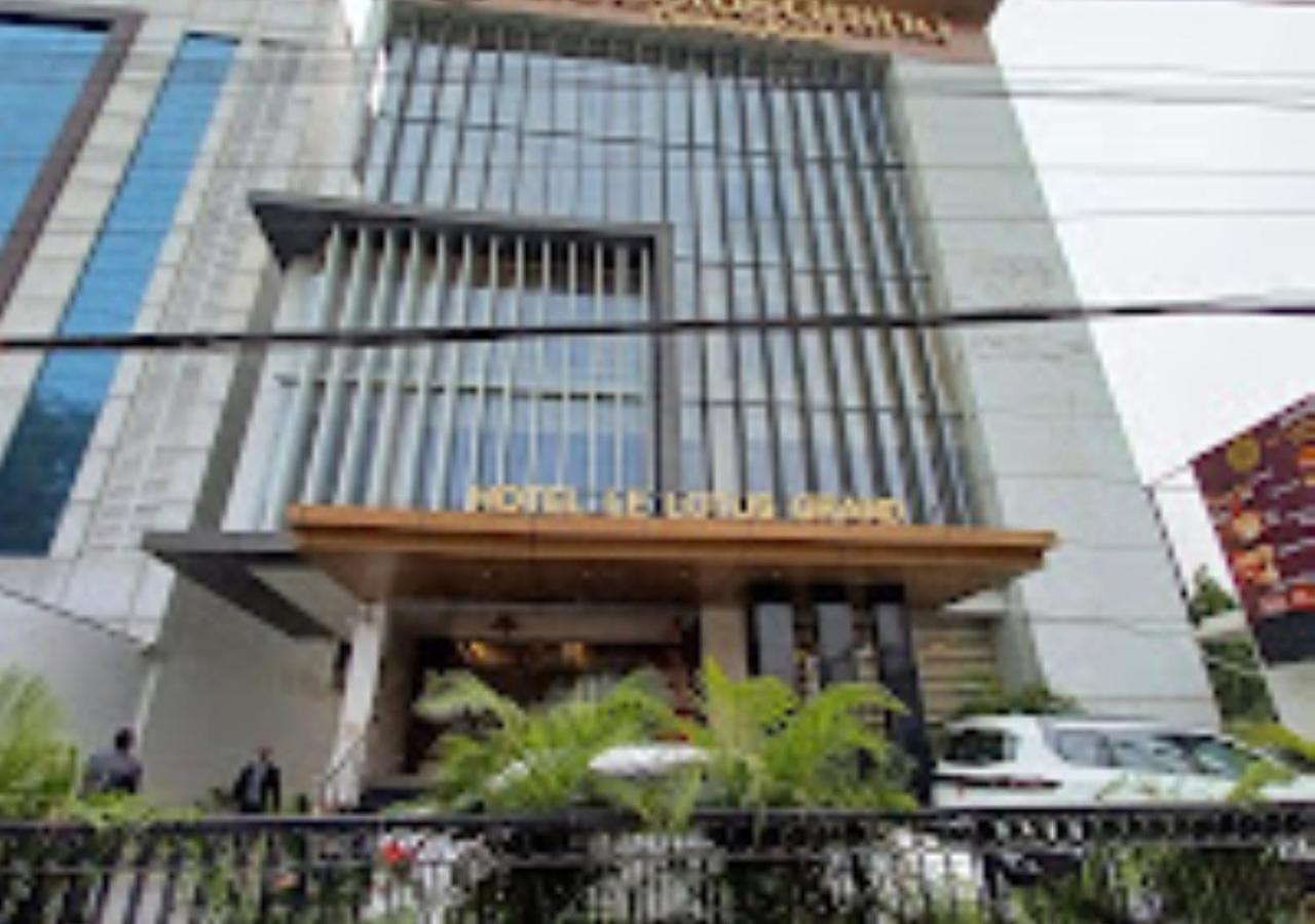 Hotel Le Lotus Grand Kakarmatha Bagian luar foto