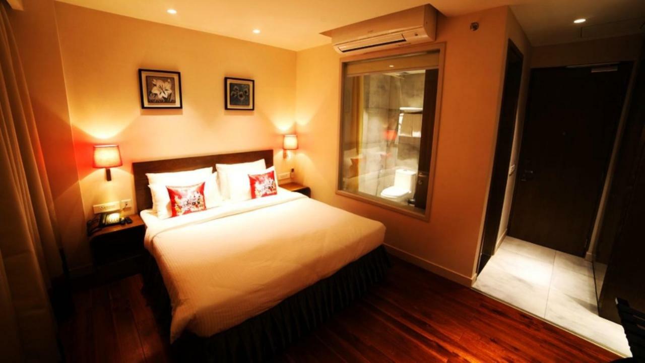 Hotel Le Lotus Grand Kakarmatha Bagian luar foto