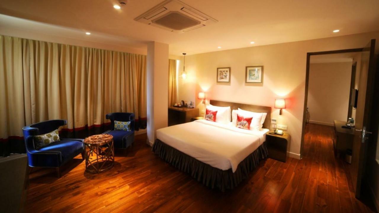 Hotel Le Lotus Grand Kakarmatha Bagian luar foto